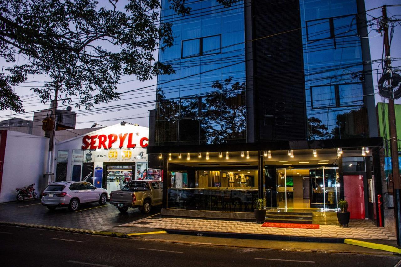 Serpyl Plaza Hotel Энкарнасьон Экстерьер фото
